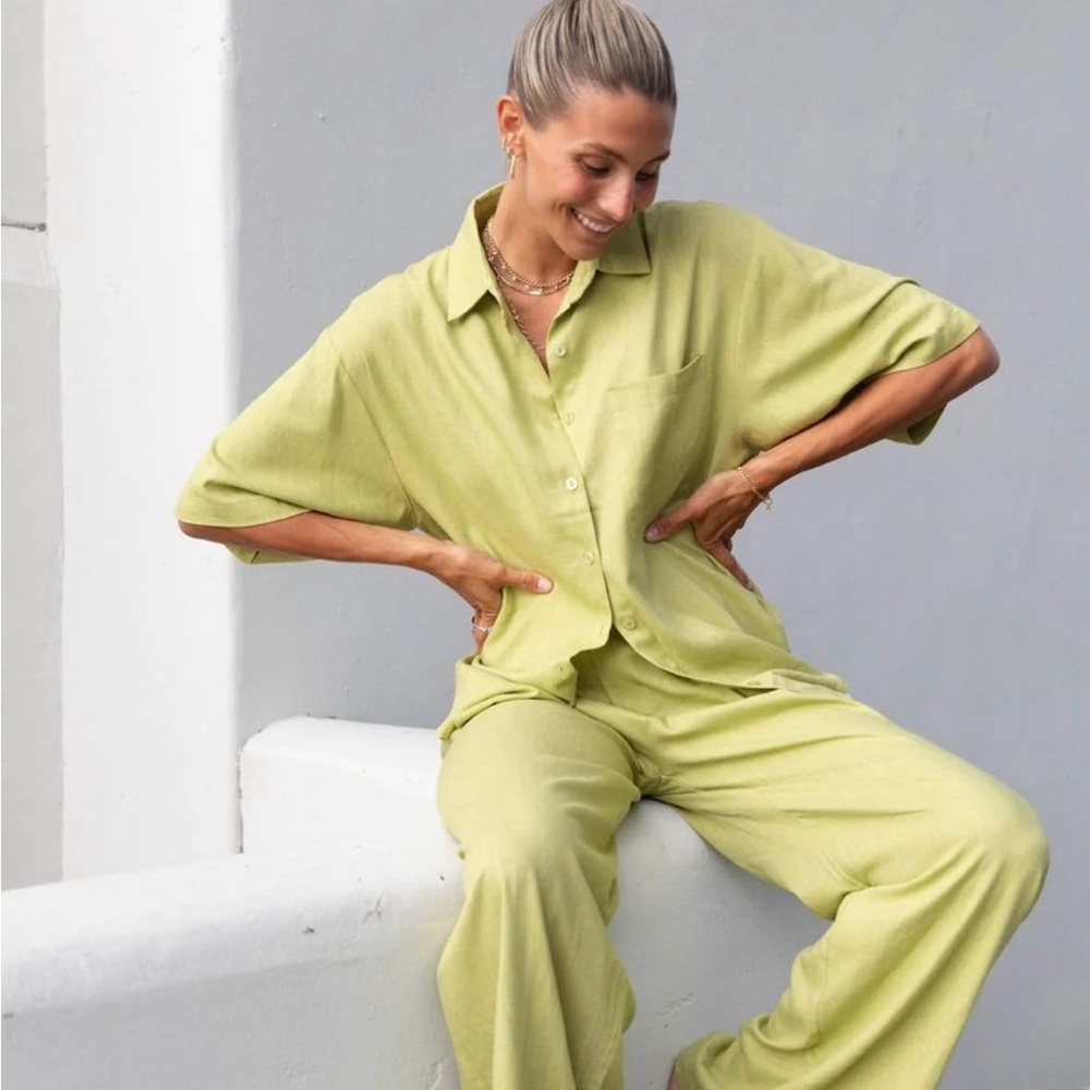 Solai the Label Holiday Linen Blend Set